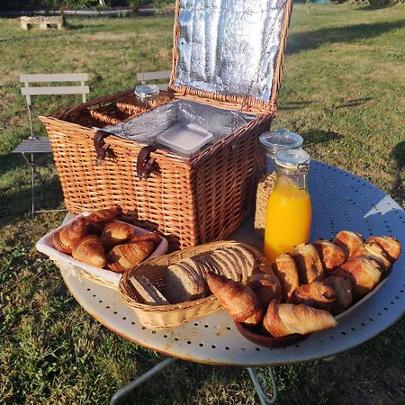 Gites De La Benardiere Vallières-les-Grandes Eksteriør billede
